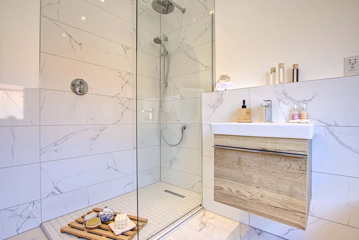 Desning Bathroom 2