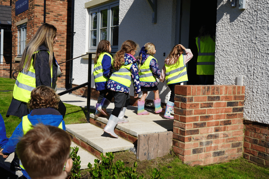 WG School – Plot 28
